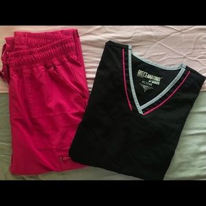 💗Grey’s Anatomy by BARCO Black & Pink Scrub Set💗